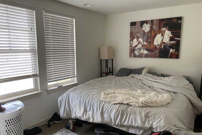 Main Bedroom - 2BR thome for PU faculty/staff only to relet-North Stanworth Dr-Princeton