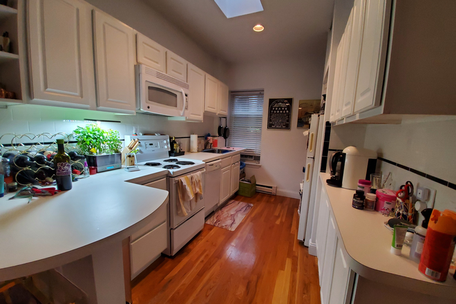 kitchen - Modern Symphony 1 bed with updated kitchen for 9/1 - NO FEE! Apartments