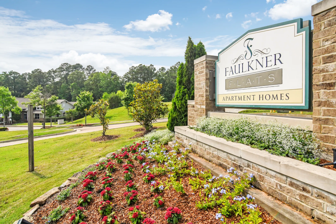Outside Street View - Faulkner Flats Apartment