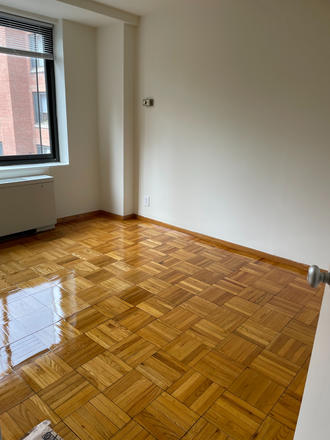 Room - One-bedroom within walking distance to GU Campus (Main) Apartments