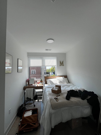 Furnished Bedroom - comes with bed and desk - VERVE SUMMER SUBLEASE - 5 min walk to campus Apartments