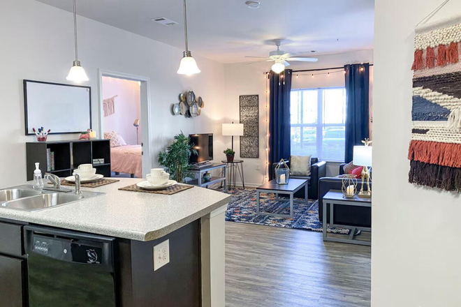 Kitchen in Showroom - The Edge Apartments, Apartment close to campus and downtown