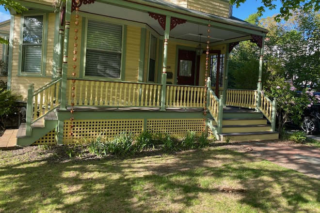 House exterior - Free private room and bath in family house for after school driver/helper