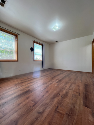 bedroom - 3B/2B 515 Maplewood #2 Chicago IL 60612 Apartments