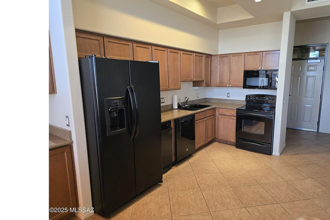 Kitchen - 1 Bdr Apt. Fully furnished. Utilities Included