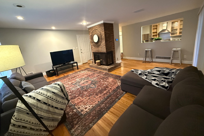 Living Room - Cozy Furnished Home just off North Decatur Road, Close to Campus