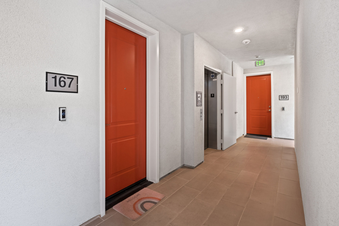 3rd floor, Next to elevator - UPDATED - LUXURY & SAFE FURNISHED HOUSE, SMART-HOME, PRICE INCLUDES UTILITIES & AMENITIES