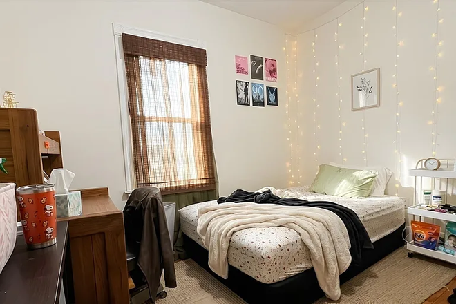 Room for Sublet - Mission Hill Apartment Close to Campus