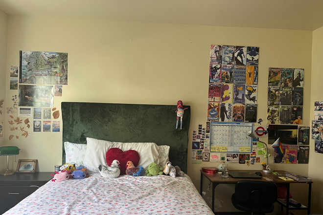 bedroom desk - Walnut Street House