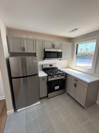 Kitchen - Just renovated 2 bedroom / 1 bathroom with backyard Apartments