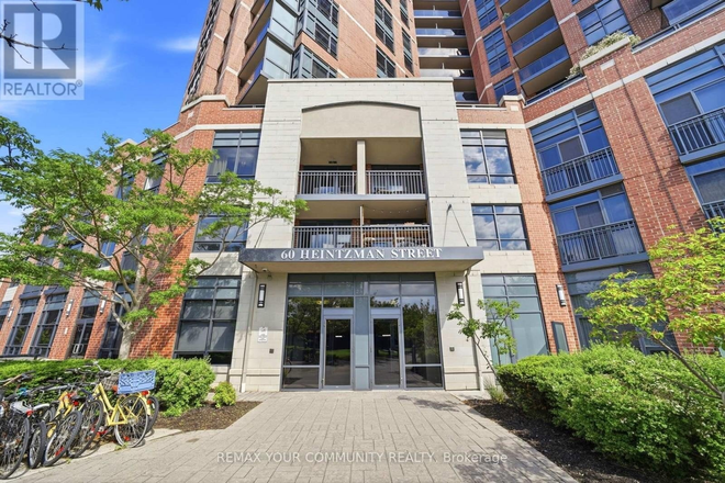 Exterior - 3-Bedroom with Parking, Laundry and Gym in a Beautiful Condo in the Junction