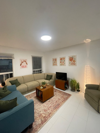 Living - Summer Sublet — 3 Minutes from UofT!