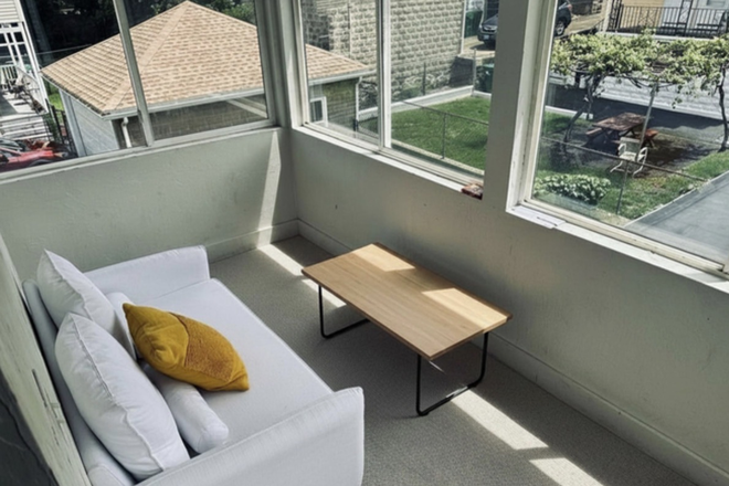 - - 6 BED 2 BATH GORGEOUS APARTMENT NEAR TUFTS FOR 6/1/2027
