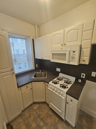 Kitchen - Spacious 2 bed! Available Now