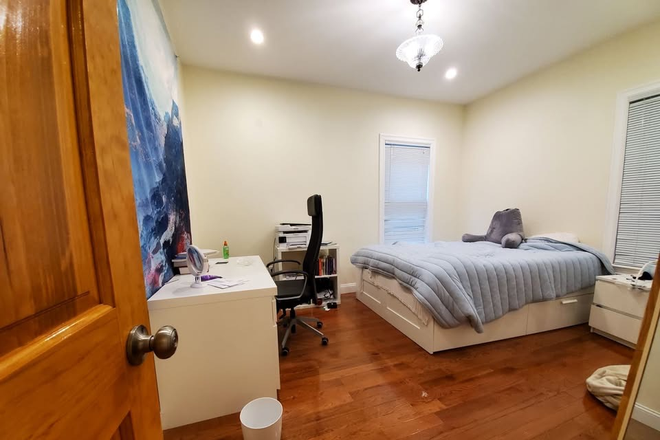 Bedroom (This is the bedroom for rent!) - One bedroom in a 3 bed/2bath newly renovated apartment, very close to Harvard