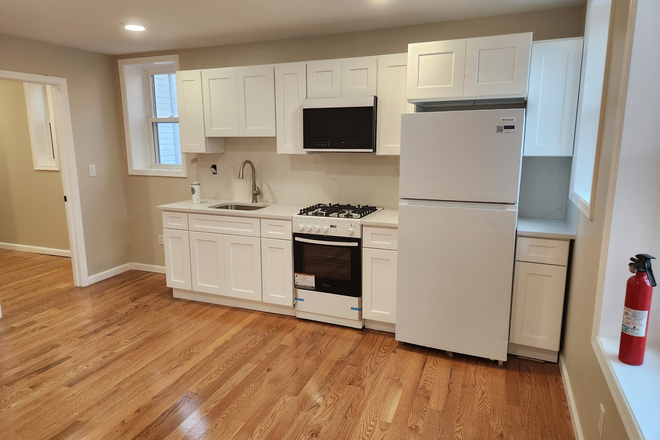 Kitchen - Two Room Studio Across from Nassau Hall Apartments
