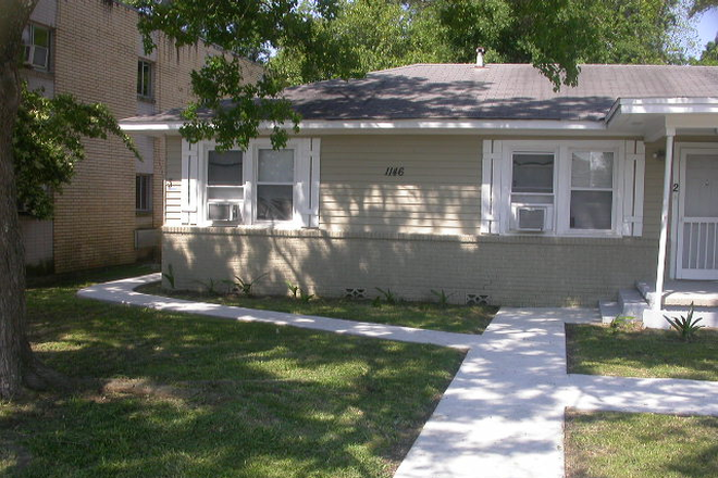 Exterior - One Bedroom One Bath Studio With Utilities Included Triplex