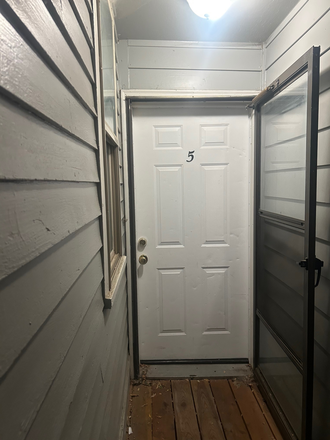 Front Door - Room in Goss Grove for Spring/Summer