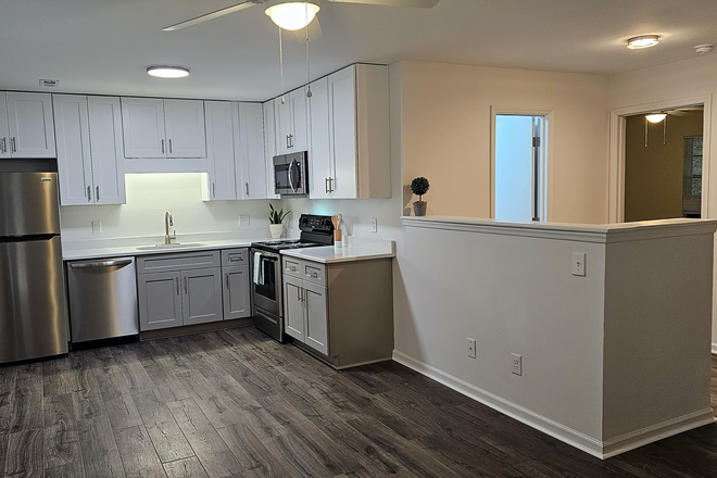 2BR - Living Room & Kitchen - Brookfield at Lynndale Apartments
