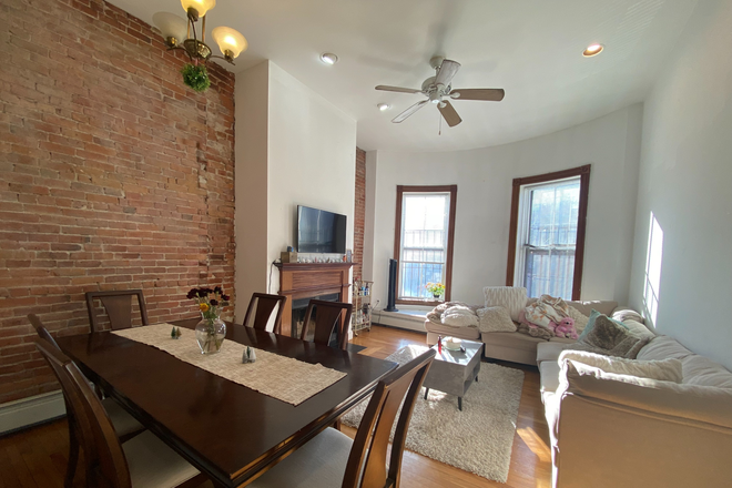 Living Room - 2nd Floor 4 Bed 2 Bath on Mass Ave - Seconds from Berklee Main Campus!!