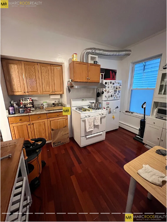 Call NOW for showings! 617-236-8600 - SCIARAPPA ST - LRG 2BR/1BA IN EAST CAMBRIDGE NEAR KENDALL SQ FOR *9/1/2025* W/ LNDRY IN BLDNG!