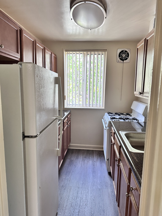 Kitchen - Graduate Hills and Garden