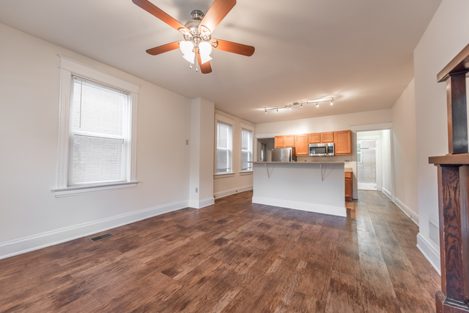 Living Space - 216 Donahue House