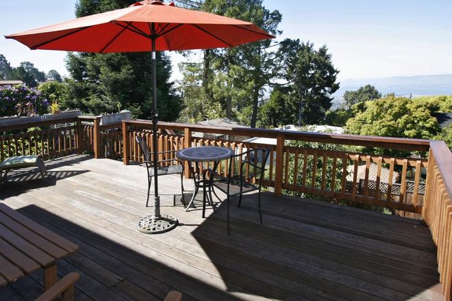 Deck with Amazing Views of San Francisco - House in the Berkeley Hills with gorgeous views