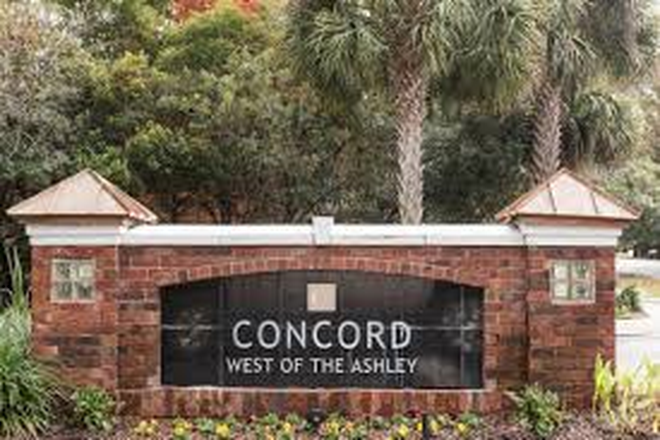 Approximately 5 miles away from MUSC - Concord West of The Ashley Condo