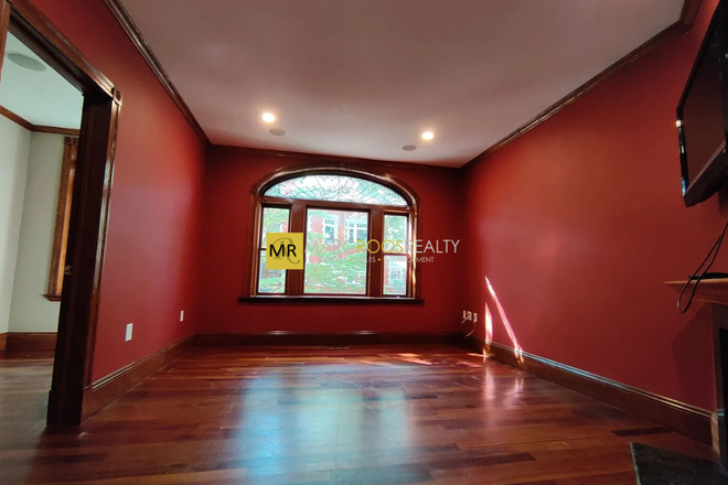 Call NOW for showings! 617-236-8600 - STRATHMORE RD - *NO FEE* HUGE 4BR FOR *9/1/2026* W/ H&HW INC, 2 BATH, PRKNG, BLCONY, ROOF DECK, DW Apartments