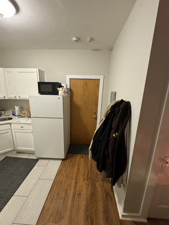 LIVING - LOCATION!!! 2 BED WITH HEAT AND HOT WATER INCLUDED! 9/1/26! Apartments