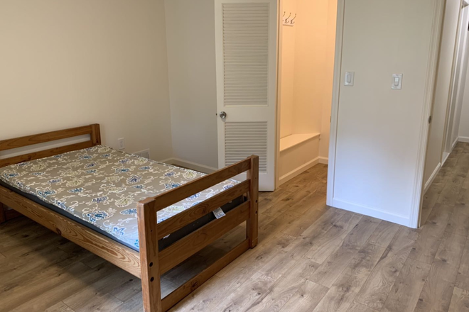 Bedroom - Furnished rooms in shared home-Red Hill Rd-Princeton