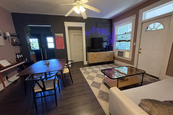 Livingroom - 1bd/1ba fully furnished sublet Apartments