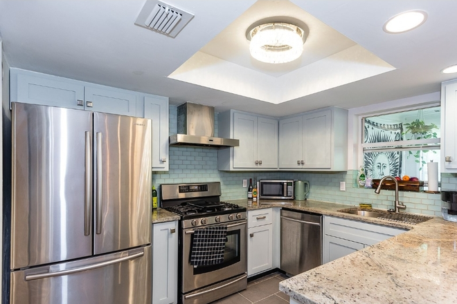 Kitchen - 2 Bed 2 Bath Condo with Pool and Tennis Court