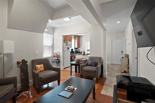Living room into kitchen - 20 Governor Street - $2,800/mo Apartments