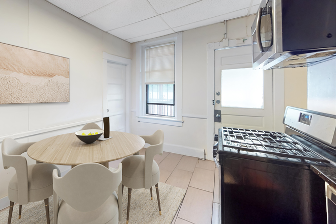 Kitchen - Spacious 4-bed, 1-bath in Mission Hill - NO BROKER FEE Apartments