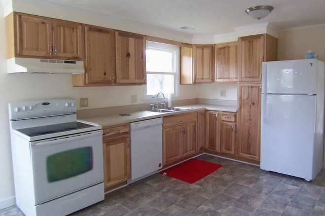 Photo - Charming 3 Bedroom in Christiansburg, VA House