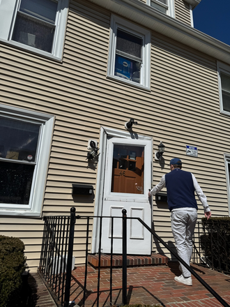 Outside of house - Off-Campus housing House