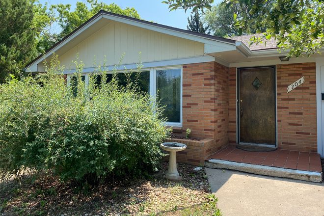 11 - August Preleasing: 204 29th St House