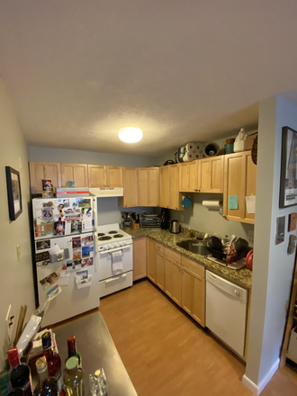 . - *HOT LISTING* Apartments