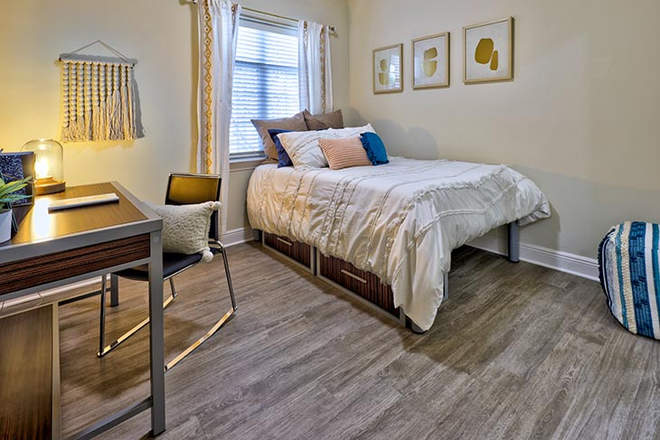 Bedroom - University Crossings