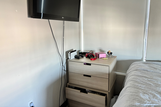 Bedroom - Hub on 3rd Ave Apartments