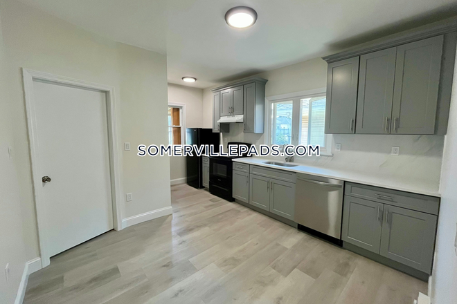 Kitchen - NO BROKER FEE! 4 Bed 1 Bath Apartment on W Adams St. in Somerville!