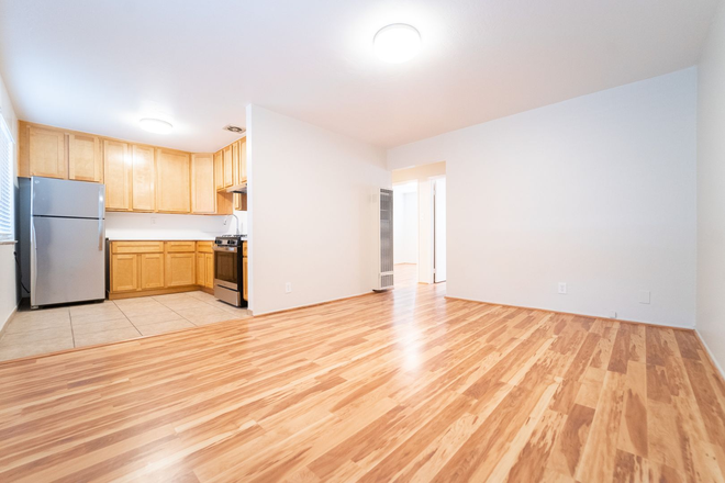  - 274 40th Street Way