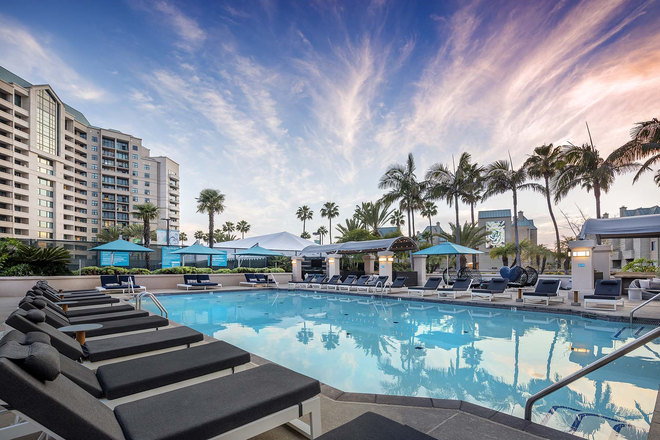 Costa Verde Towers - Costa Verde North Tower Apartments