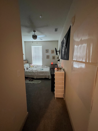 Bedroom Entrance - Aperture Bed+Bath Listening Available for Spring and Summer! Apartments