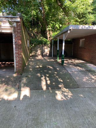 Parking Space available - Burleith House 3BR/3BA Furnished with large flex space