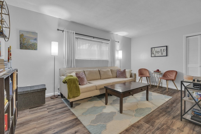 LIVING - CHARMING 2 BED/1 BATH AVAIL. 9/1/25!