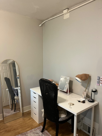 Desk/Vanity - House Available for Spring Sublet on Hill