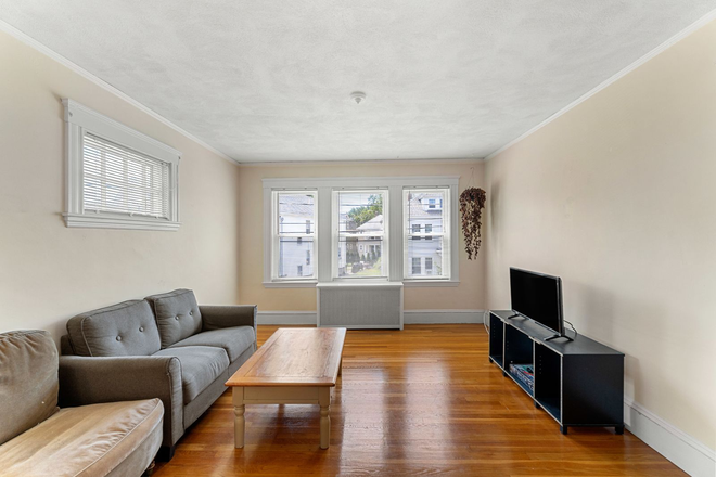 1 - 25 Dartmouth St #2